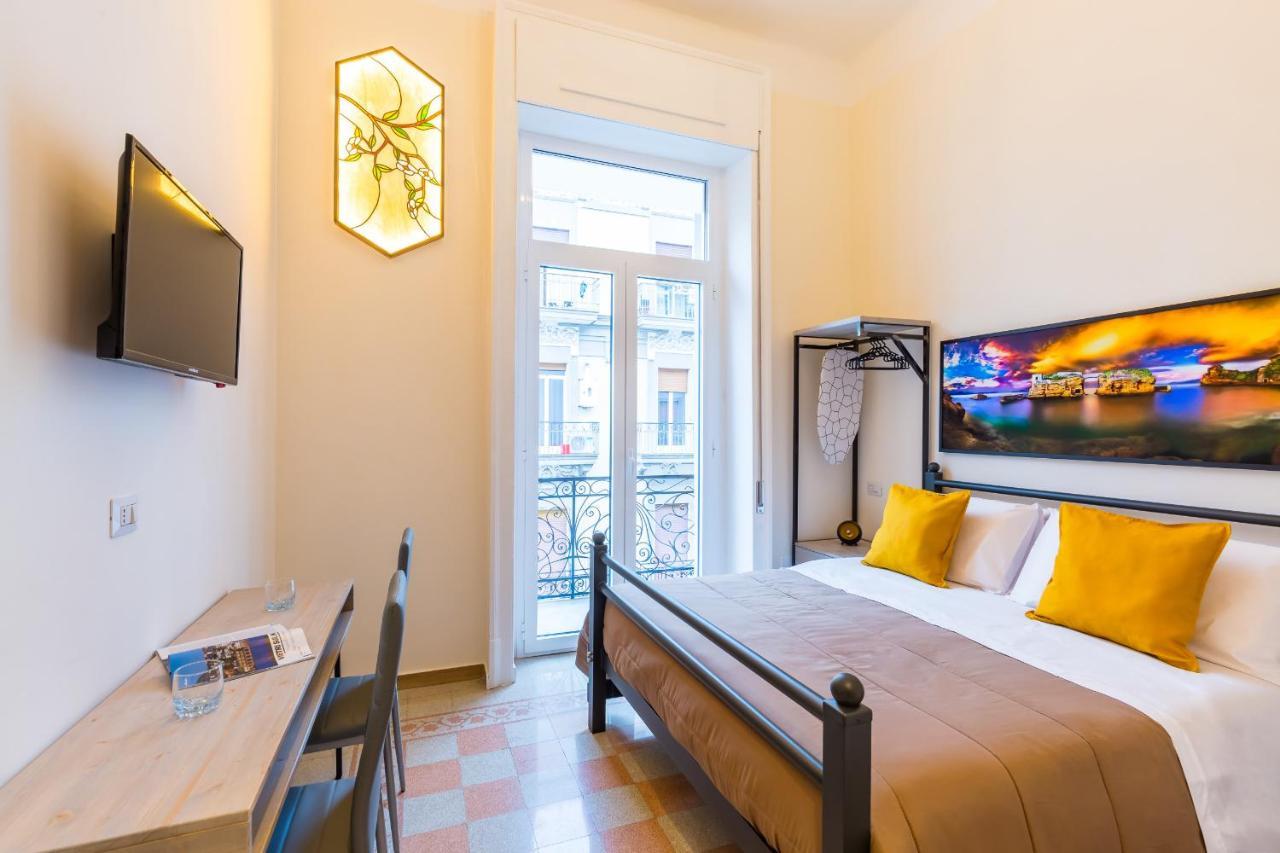 Central Station Apartments & Suites Napoli Eksteriør billede