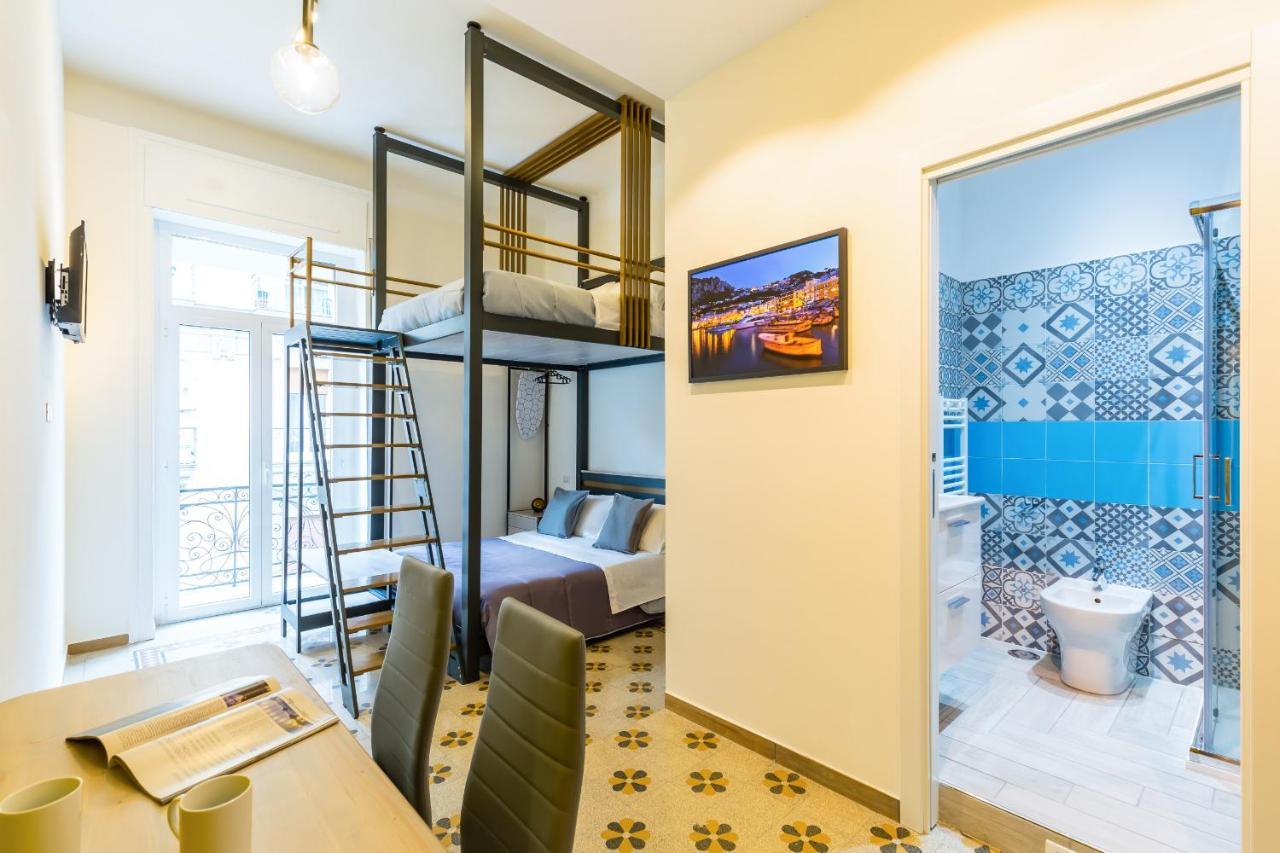 Central Station Apartments & Suites Napoli Eksteriør billede