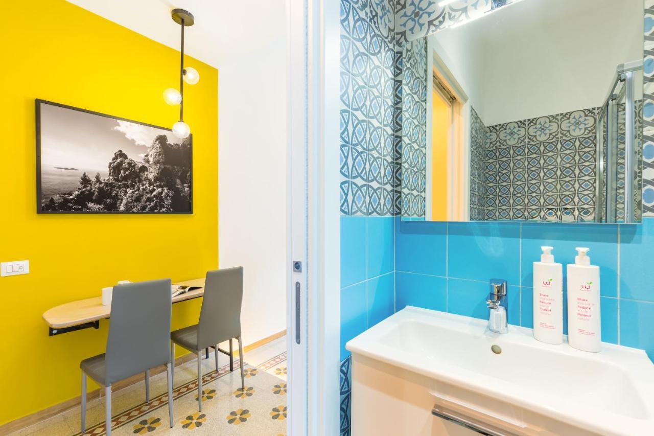 Central Station Apartments & Suites Napoli Eksteriør billede