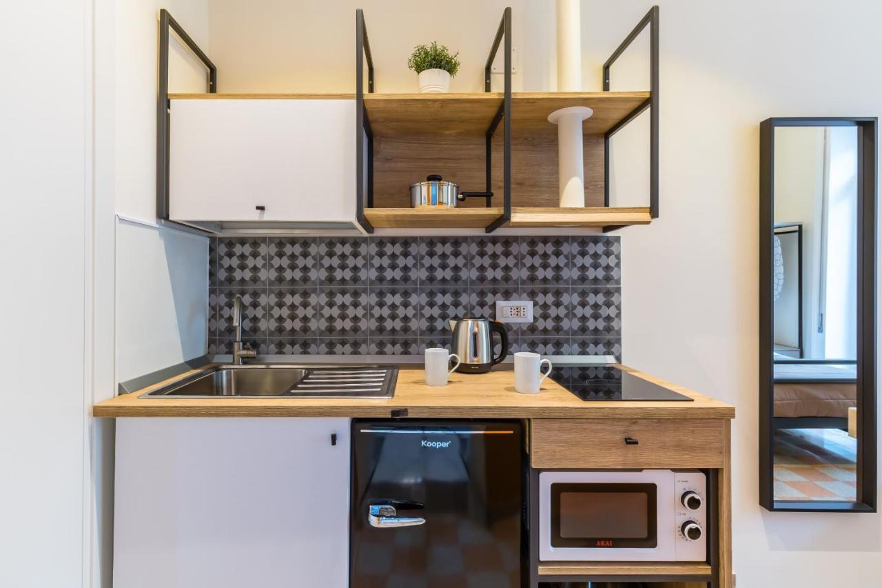 Central Station Apartments & Suites Napoli Eksteriør billede