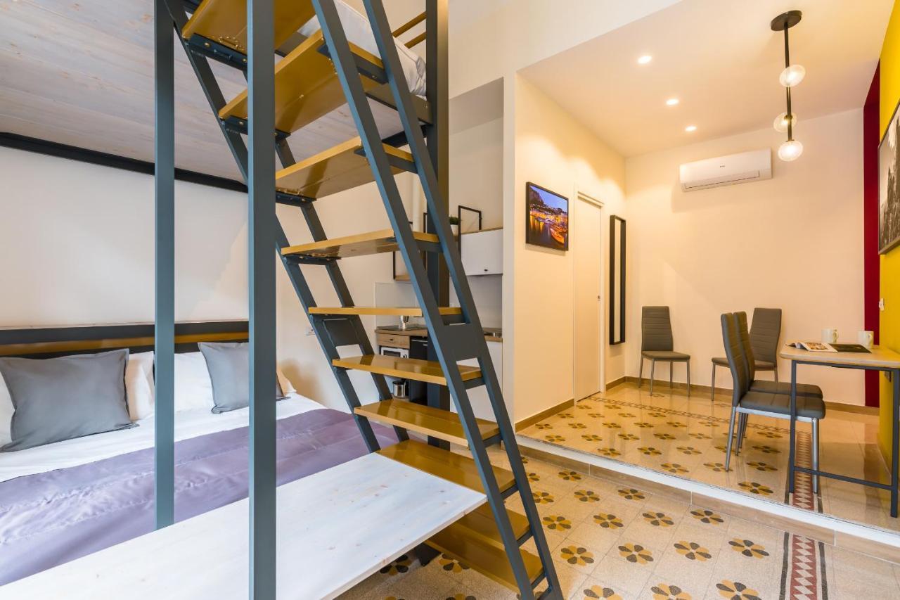 Central Station Apartments & Suites Napoli Eksteriør billede