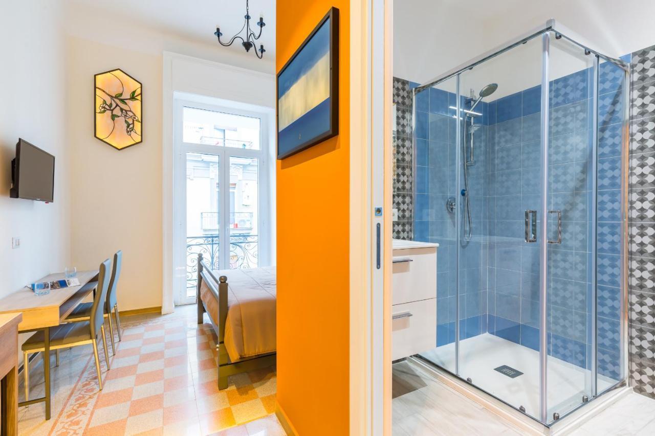 Central Station Apartments & Suites Napoli Eksteriør billede