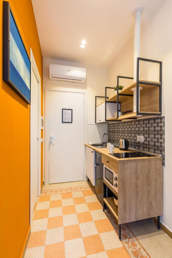 Central Station Apartments & Suites Napoli Eksteriør billede