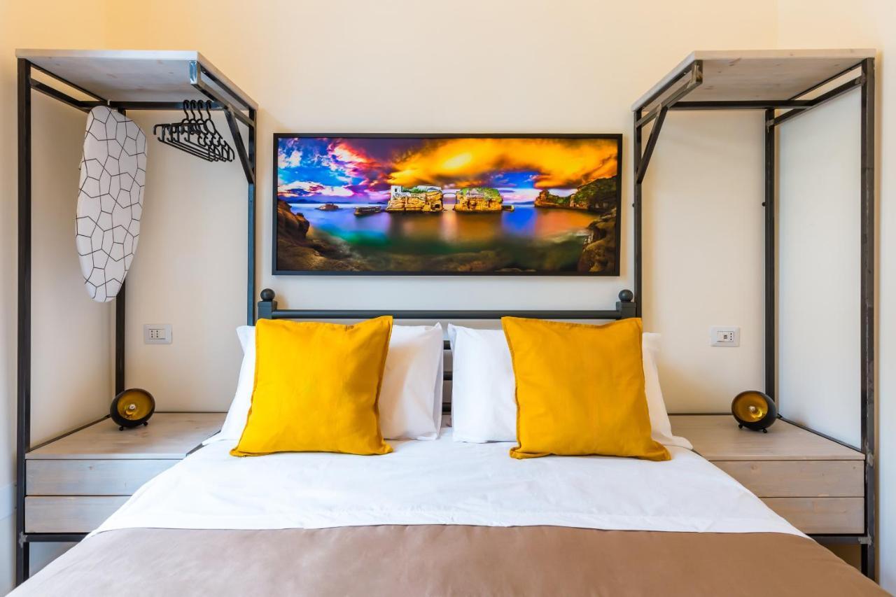 Central Station Apartments & Suites Napoli Eksteriør billede
